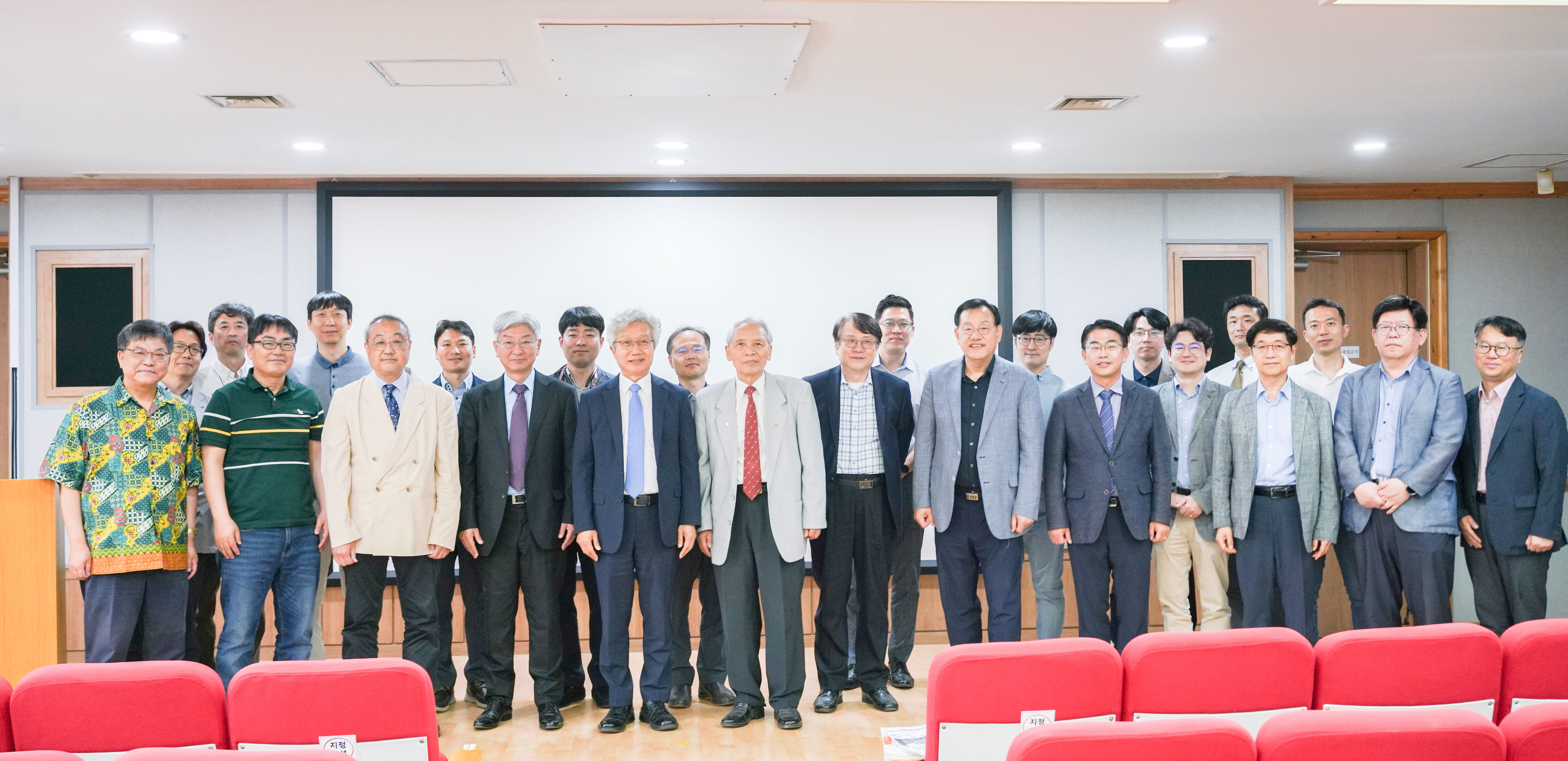 The 30th Anniversary of the Founding of the Department of Polymer-Nano Science & Technology and the Celebration Symposium for Professor Myong-Hoon Lee's retirement 첨부 이미지